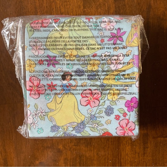 Posh Peanut Disney Princess Crib Sheet - Picture 3 of 4